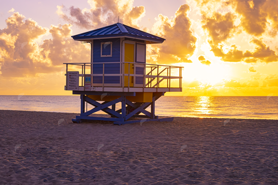 Picture of Sunrise Hollywood Beach Lifeguard Station 2